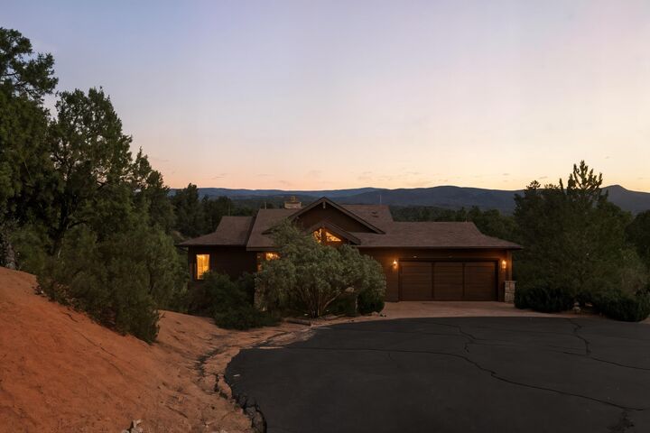 Property Photo:  2506 E Feather Plume Court  AZ 85541