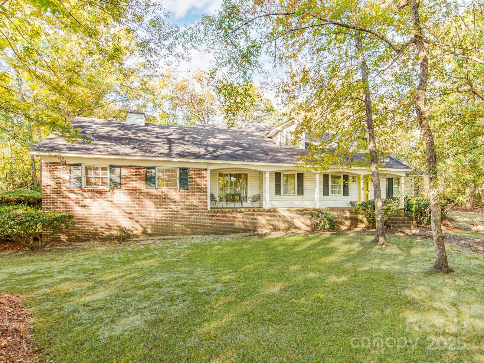 Property Photo:  710 S Hickory Street  SC 29728