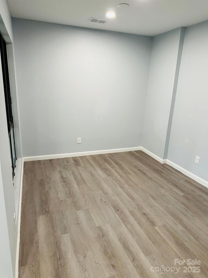 8029 Cedar Glen Drive  Charlotte NC 28212 photo