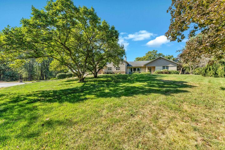 Property Photo:  547 County Line Road  OH 43081 