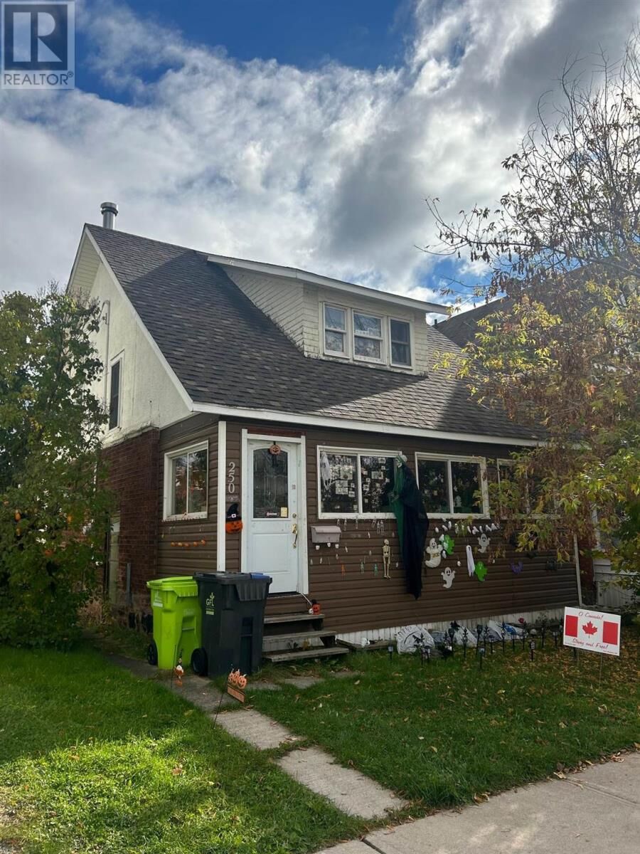 Property Photo: 250 John St ON P6A 1P5
