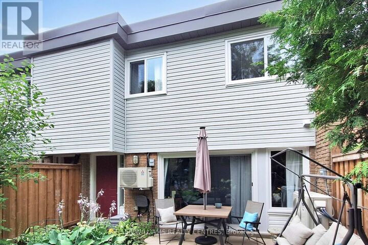 Property Photo: 237 Milestone Crescent 85 ON L4G 3M2