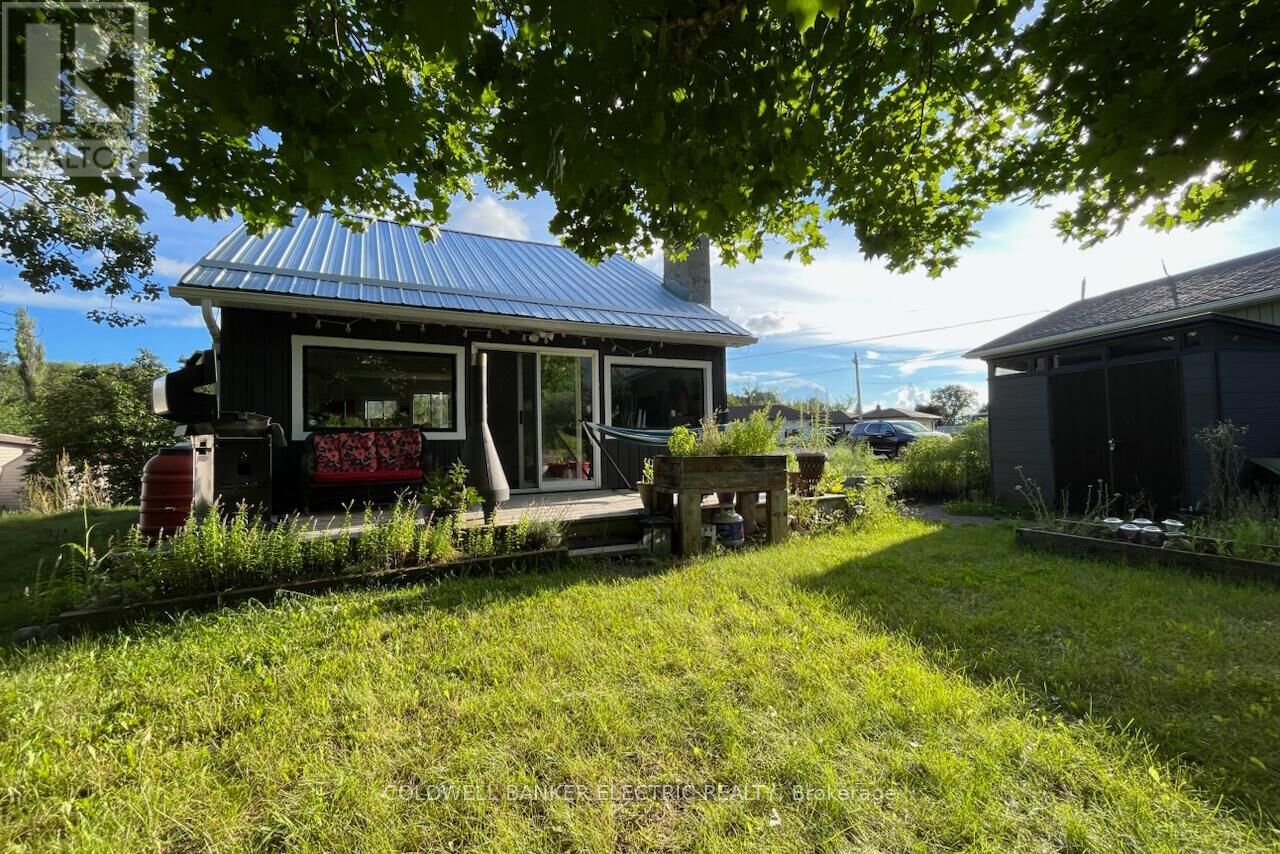 Property Photo:  32 Jackson Road  ON K0L 1Y0