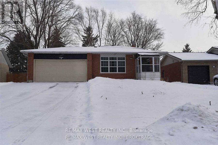 Property Photo: 323 Centre Street ON L9V 2Y6