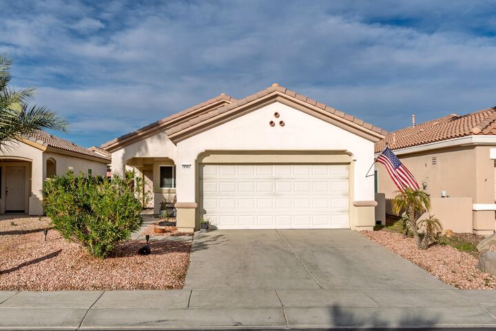 Property Photo:  78584 Glastonbury Way  CA 92211 