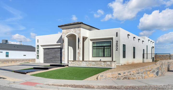 Property Photo:  252 Mar Vista Place  TX 79928 