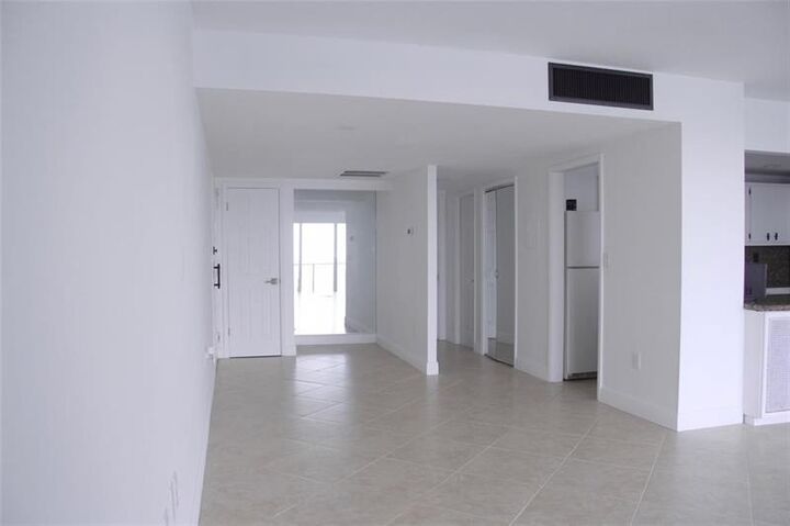 Property Photo:  11111 Biscayne Blvd 1901  FL 33181