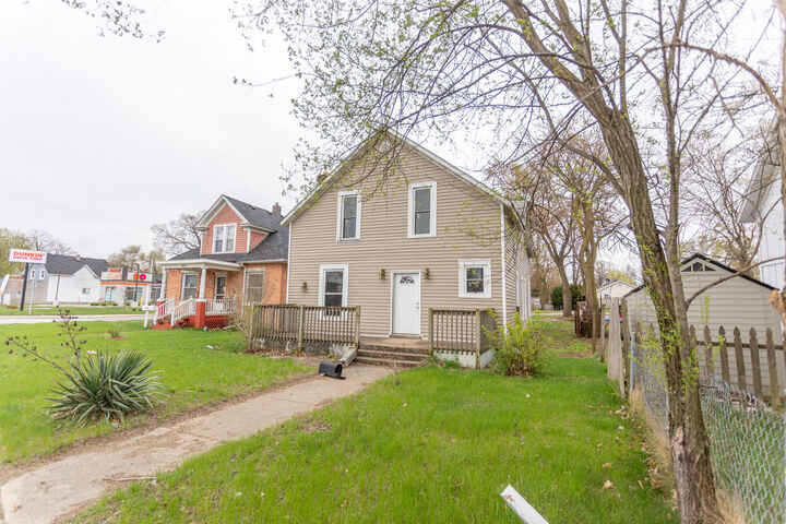 Property Photo:  1617 E Michigan Boulevard  IN 46360 