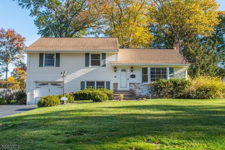 21 Weaver  East Hanover Twp. NJ 07936 photo