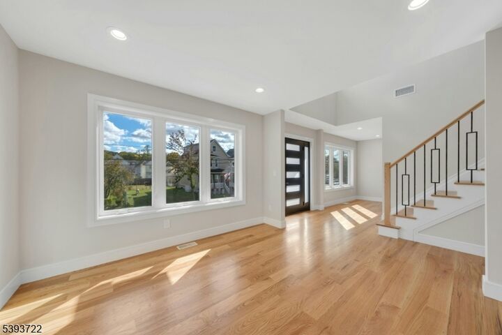 Property Photo:  25 Pulaski Ave B  NJ 07057