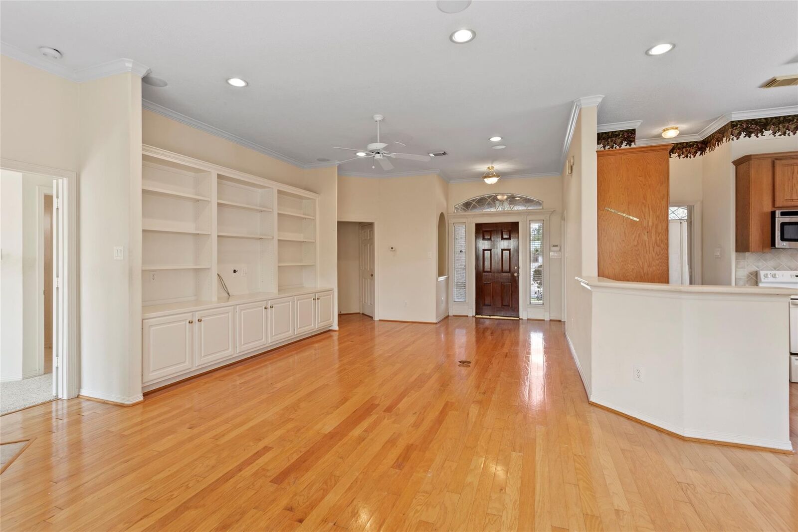 Property Photo:  7903 S Wellington Court  TX 77055