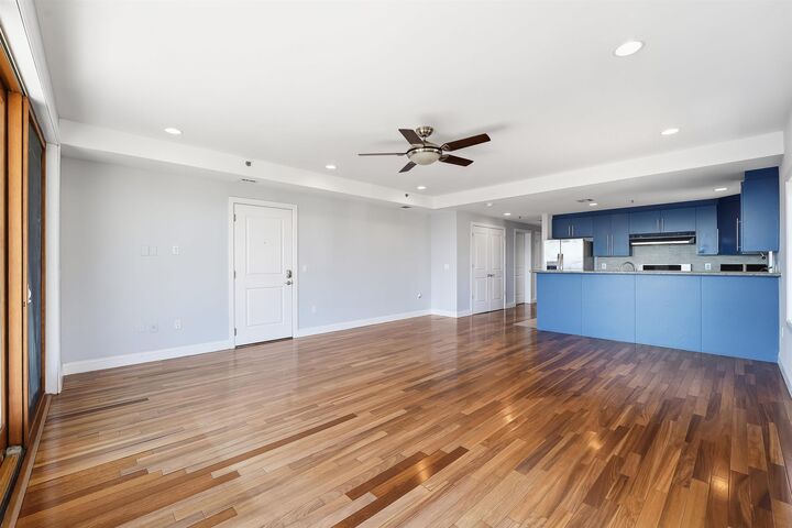 Property Photo: 215 Manhattan Ave 4B NJ 07087