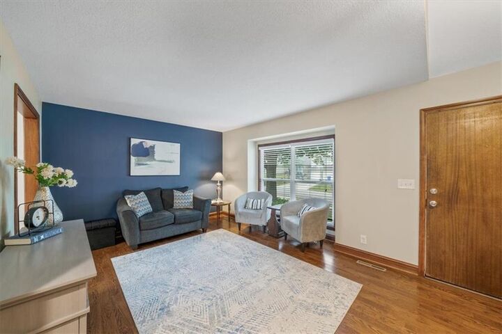 Property Photo:  15213 S Locust Street  KS 66062