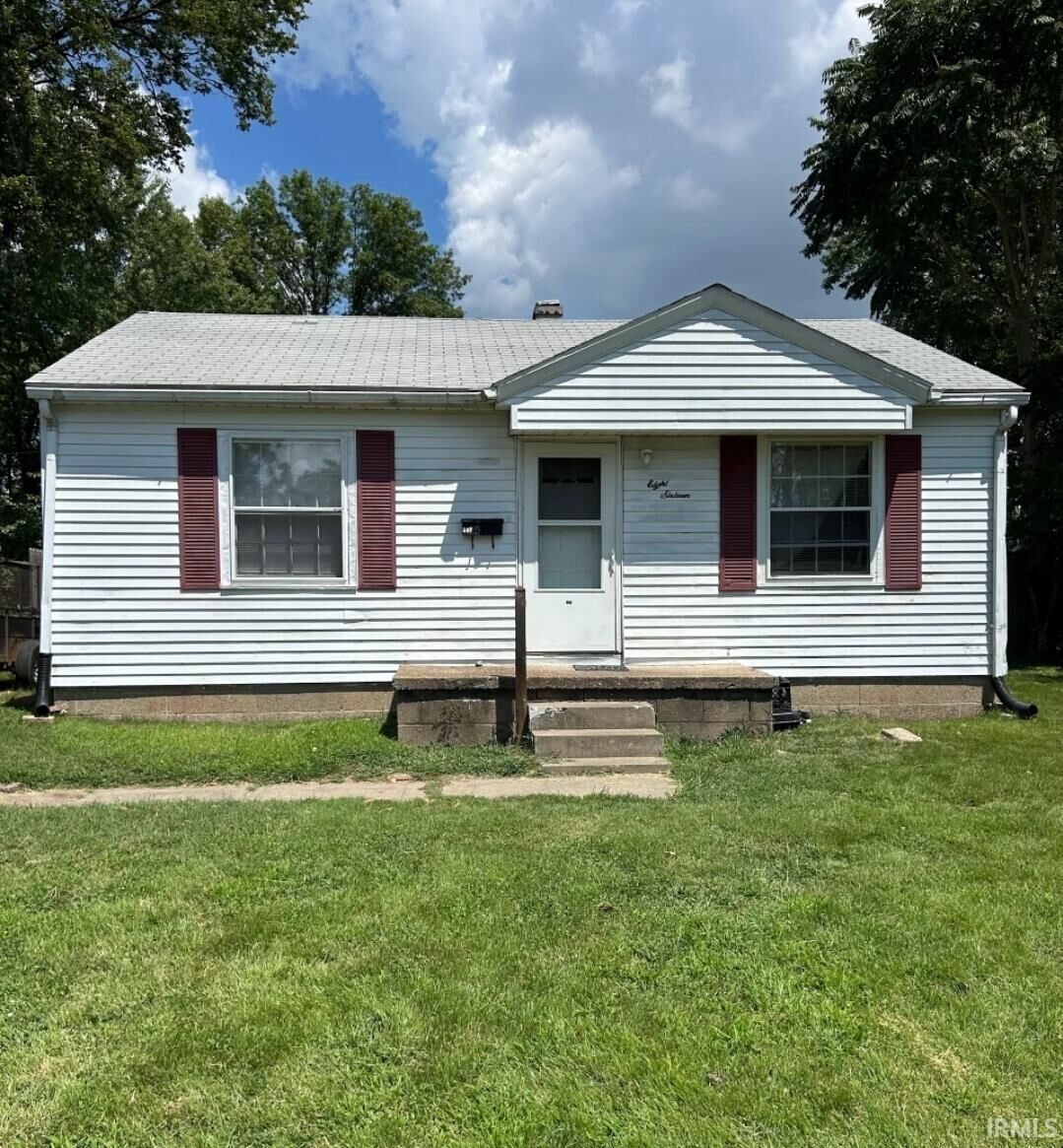 Property Photo:  816 Ridgeway Avenue  IN 47713