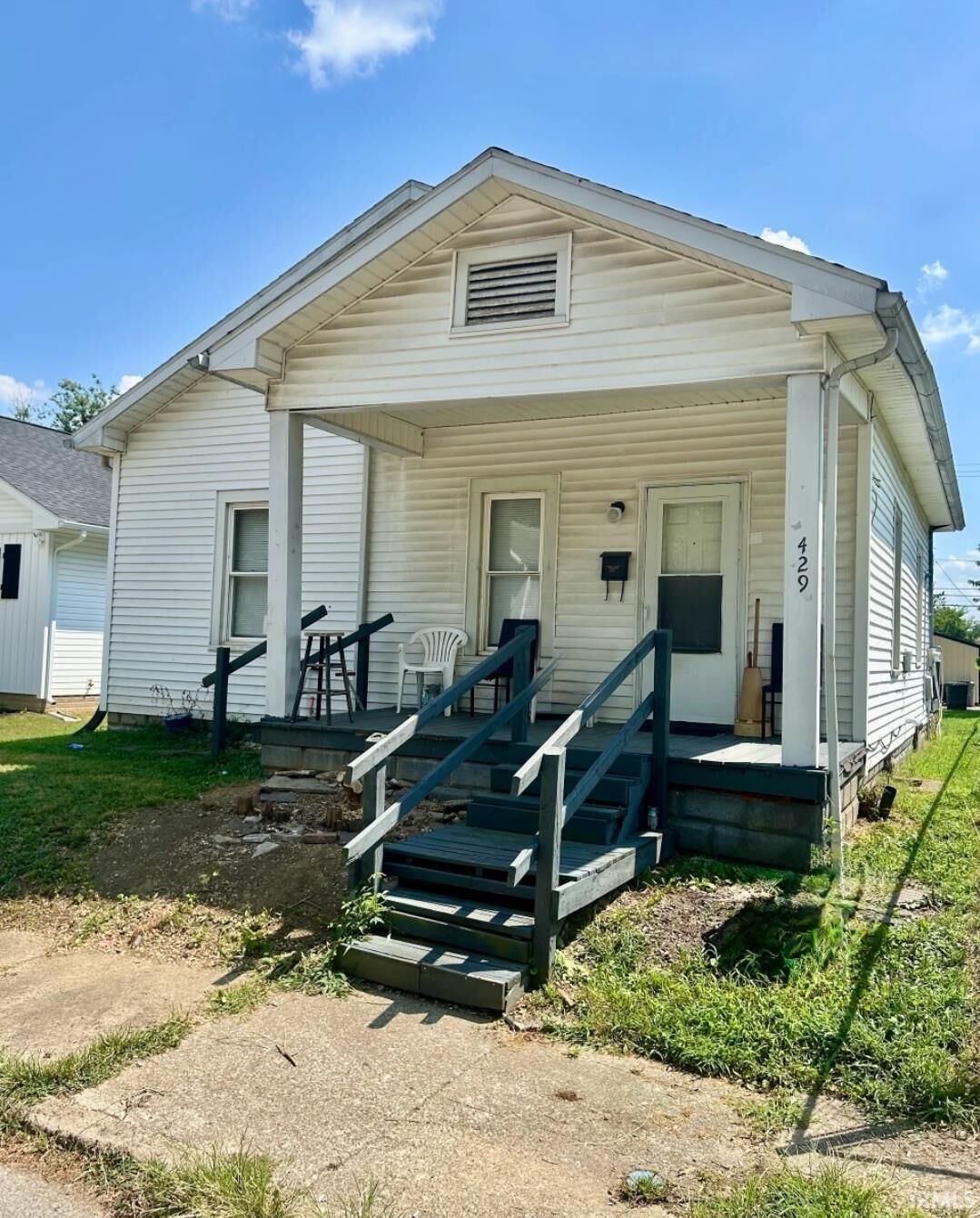 Property Photo:  429 Taylor Avenue  IN 47713