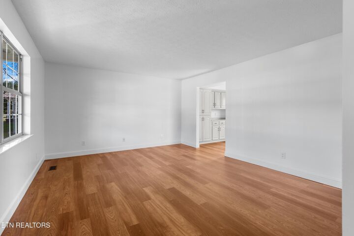 Property Photo:  317 Indian Mound Circle  TN 37757