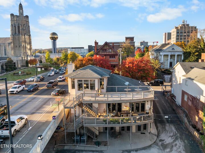 620 W Hill Ave  Knoxville TN 37902 photo