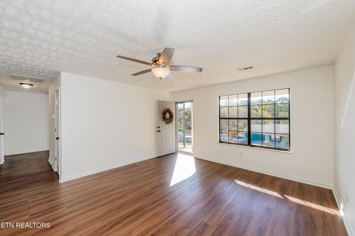 Property Photo: 4926 Stewart Ridge Rd TN 37938