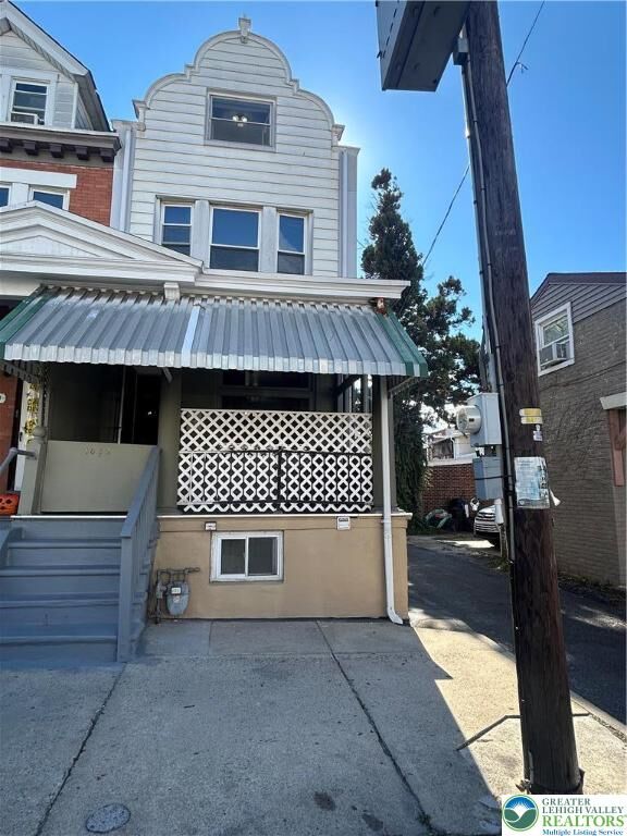 Property Photo: 1042 W Allen Street PA 18102
