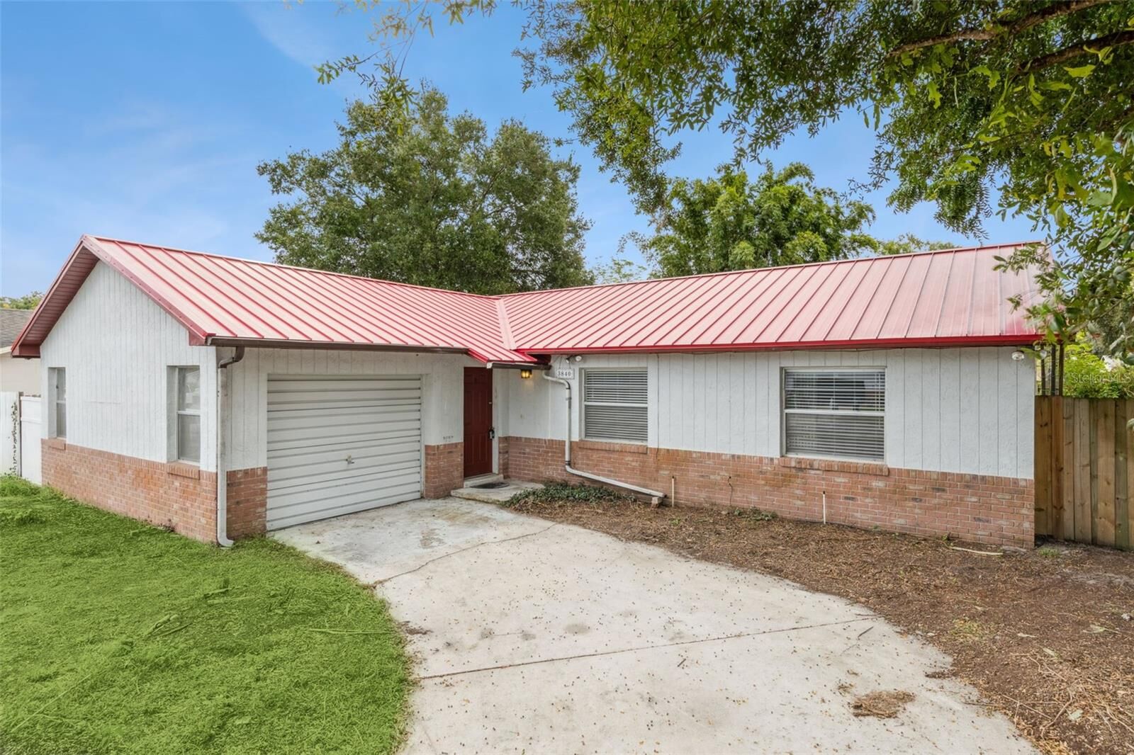 Property Photo: 3840 Tram Court FL 32810