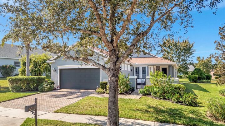 Property Photo:  109 Falling Acorn Avenue  FL 34736