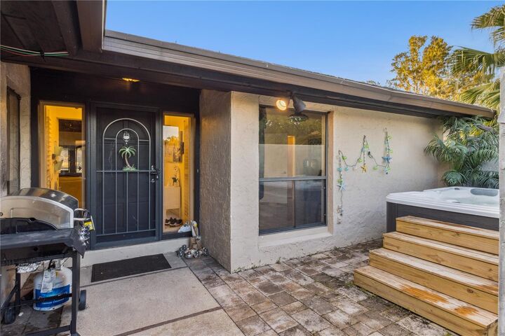 Property Photo:  17 Huntley Court  FL 33844 