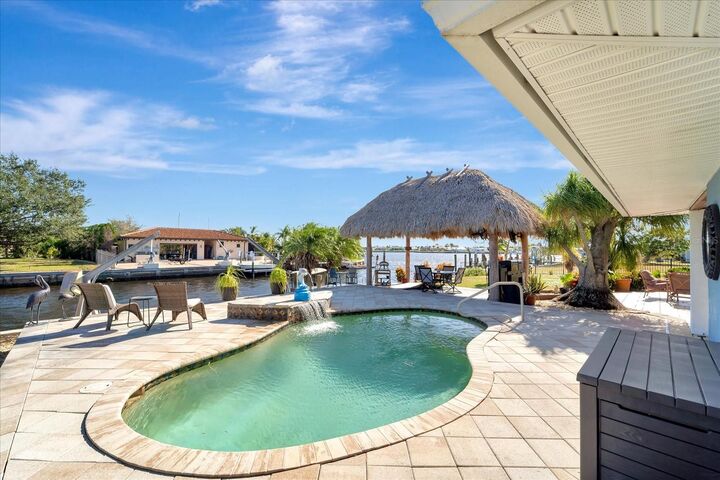 Property Photo:  158 Morgan Lane SE  FL 33952 