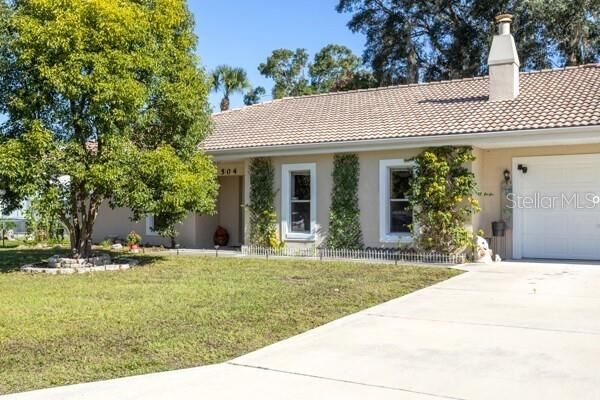 Property Photo:  504 N Cherry Street  FL 32110