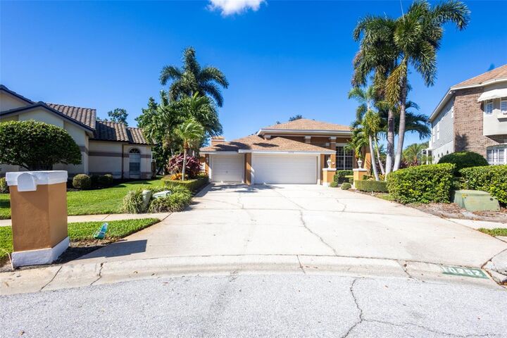Property Photo:  10752 Chapman Court  FL 33777