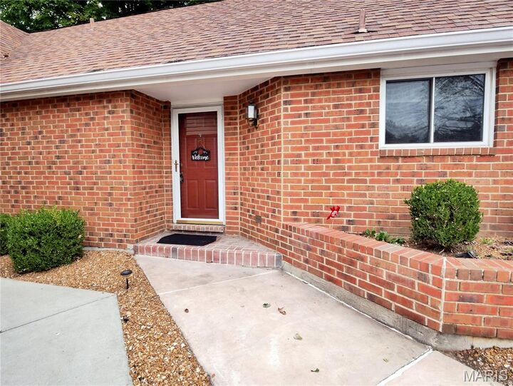 2252 Riverwood Trails Drive  Florissant MO 63031 photo