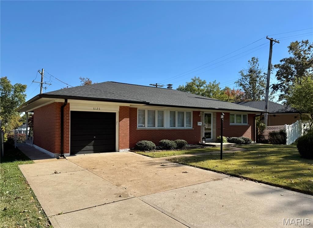 Property Photo: 6126 Savio Drive MO 63123