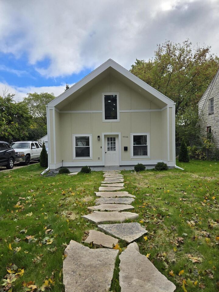 5766 N 42nd St  Milwaukee WI 53209 photo