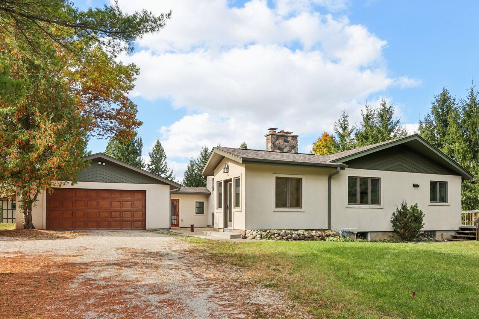 Property Photo:  1685 W Mayfield Rd  WI 53076