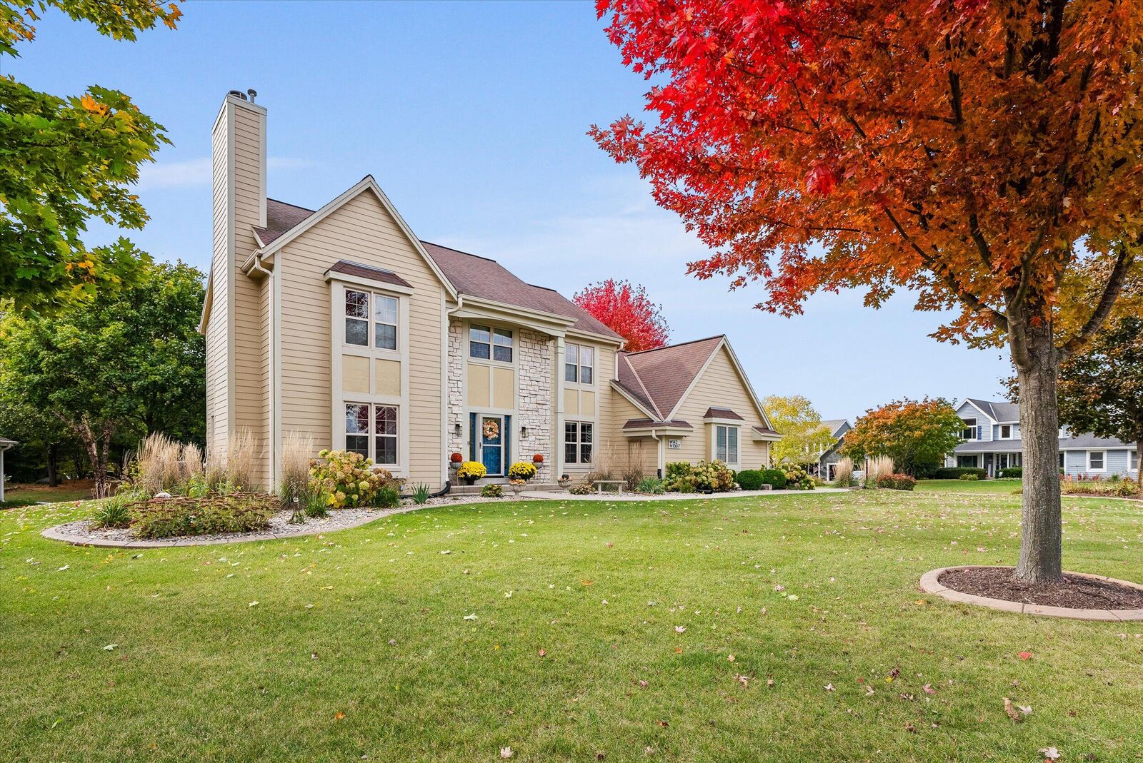 Property Photo: W142n10617 Magnolia Dr WI 53022