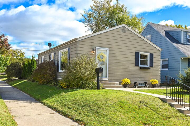 3636 N 97th St  Milwaukee WI 53222 photo