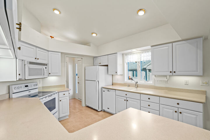Property Photo:  W175n8080 Robin Cir  WI 53051