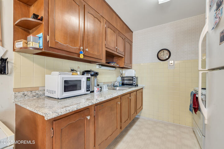 Property Photo:  653B Plymouth  NJ 08701