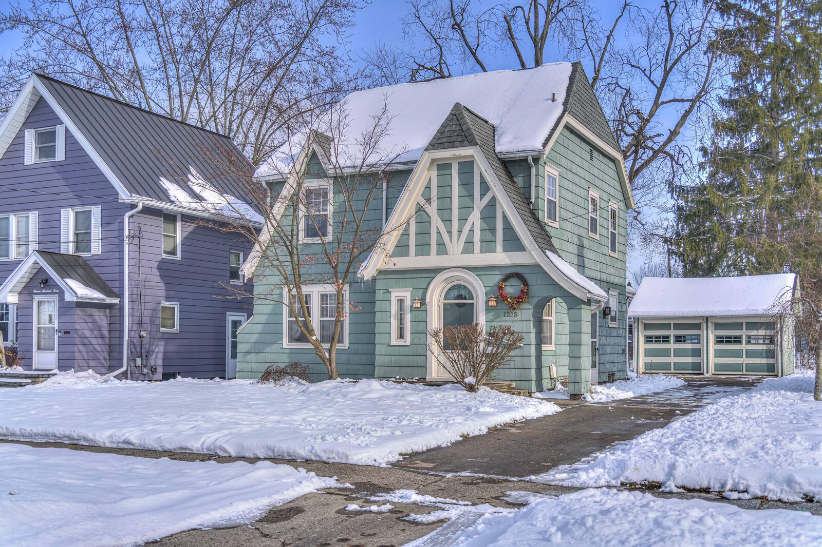 Property Photo: 1105 S Webster Street MI 49203