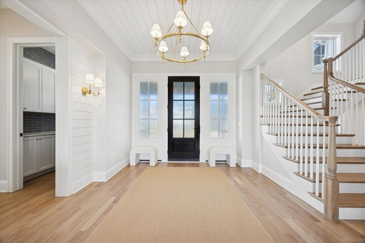 Property Photo:  5904 Juniper Court  IL 60558 