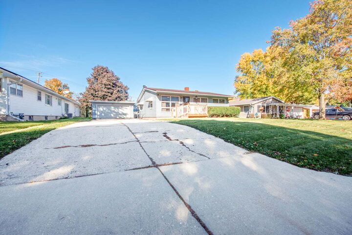 Property Photo: 111 E Royal Drive IL 60115