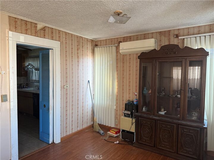 Property Photo:  530 W Colden Avenue W  CA 90044