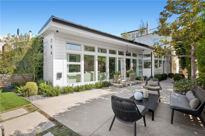 Property Photo: 706 Poinsettia CA 92625