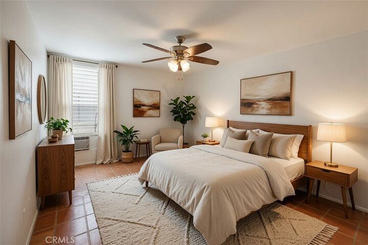 Property Photo: 425 S Kenmore 206 CA 90020