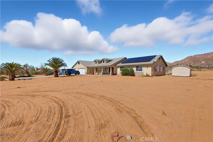 24030 Cahuilla Road  Apple Valley CA 92307 photo