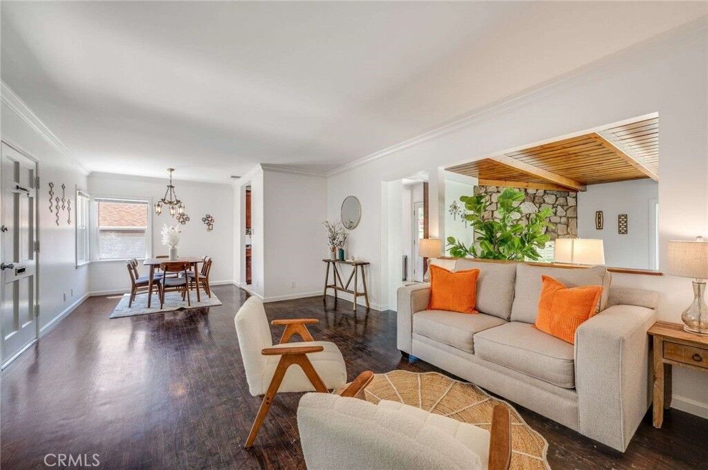 Property Photo: 6901 Bertrand Ave Avenue CA 91335