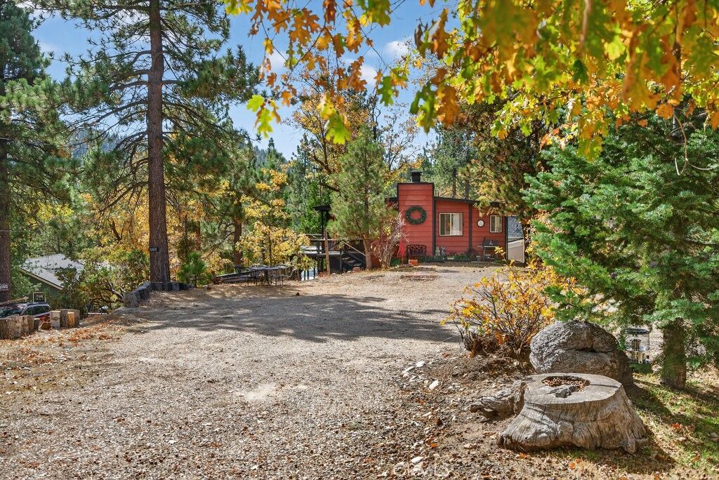 Property Photo:  32810 Deer Lick  CA 92382