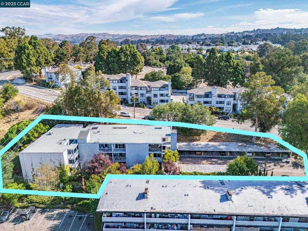 Property Photo: 944 Walpert St CA 94541