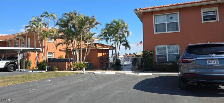 Property Photo:  434 Tudor Drive 1H  FL 33904