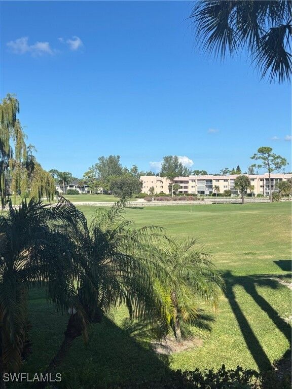 Property Photo: 940 Woodshire Lane M1 FL 34105