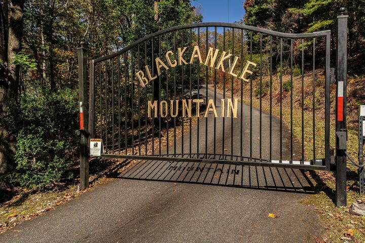 Property Photo:  357 Skyline Drive  GA 30522